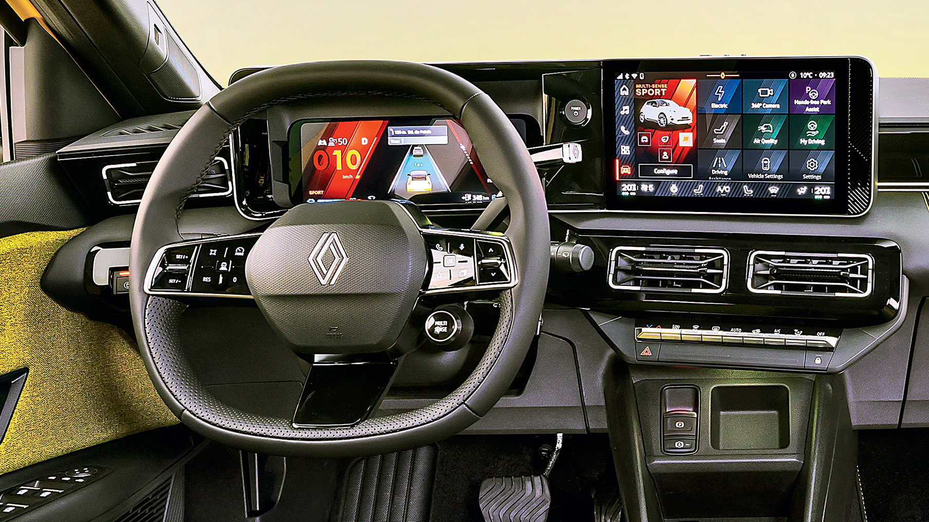 Renault 5 steering wheel and dash.jpg